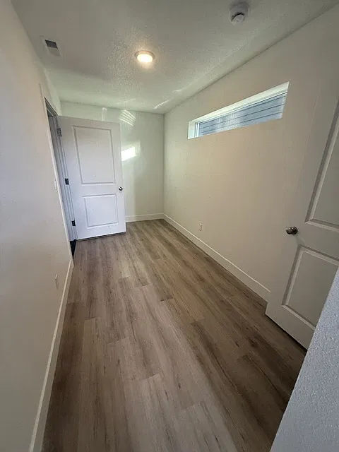 4 bed, 2055 sqft, $2,695 — Photo 3