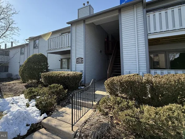 405 Hickory Ct, Lansdale, PA 19446