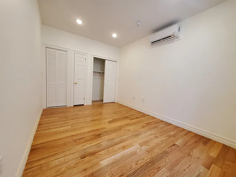 373 Danforth Ave #300 — Photo 3