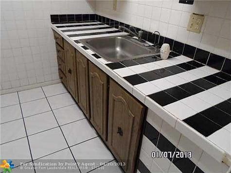 4th image of 2428 NW 39th Way APT 203