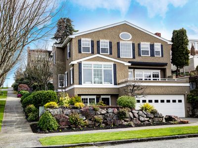 4121 W Dravus St, Seattle, WA, 98199