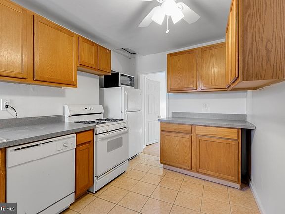 4th image of 339 Christian St #3