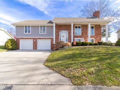 505 Country Club Square Dr, Cameron, MO, 64429