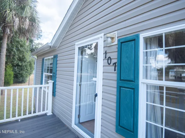 107 FOLKLORE Drive, Satsuma, FL 32189