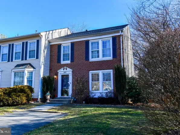 3891 Mohr Oak Ct, Fairfax, VA 22033