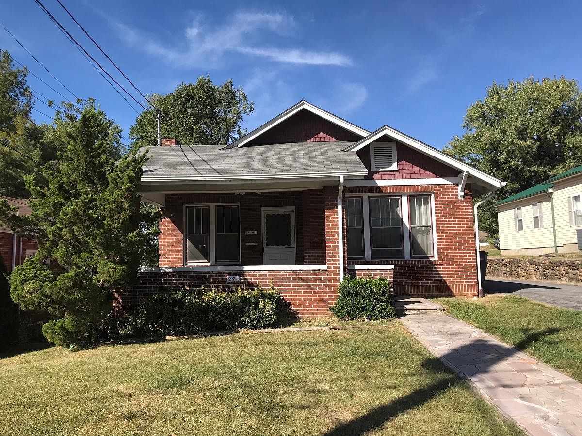 221 Taylor St, Bristol, TN 37620 Zillow