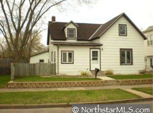 2nd image of 411 19 1/2 Ave N