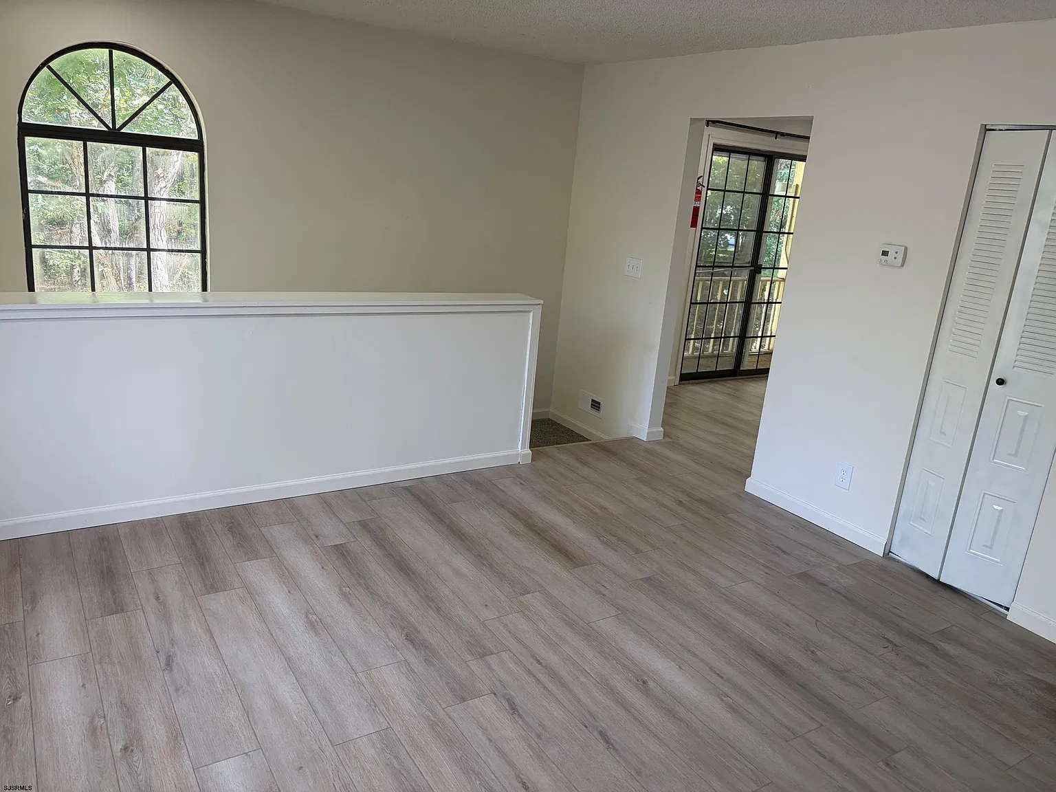 2 bed, 2.5 bath, $2,000 — Photo 4