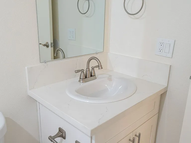 544 Pacific Street — Photo 12