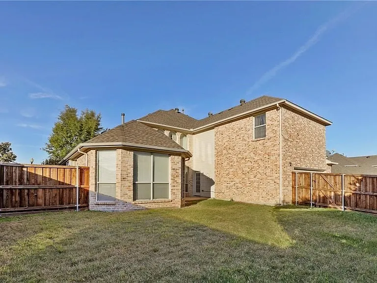1313 Bradbury Dr — Photo 31