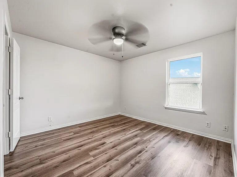 2403 Summers Glen Ct — Photo 20