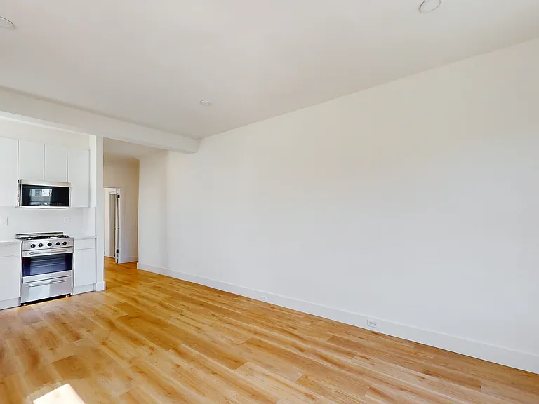 3101 Gough St #206 — Photo 8
