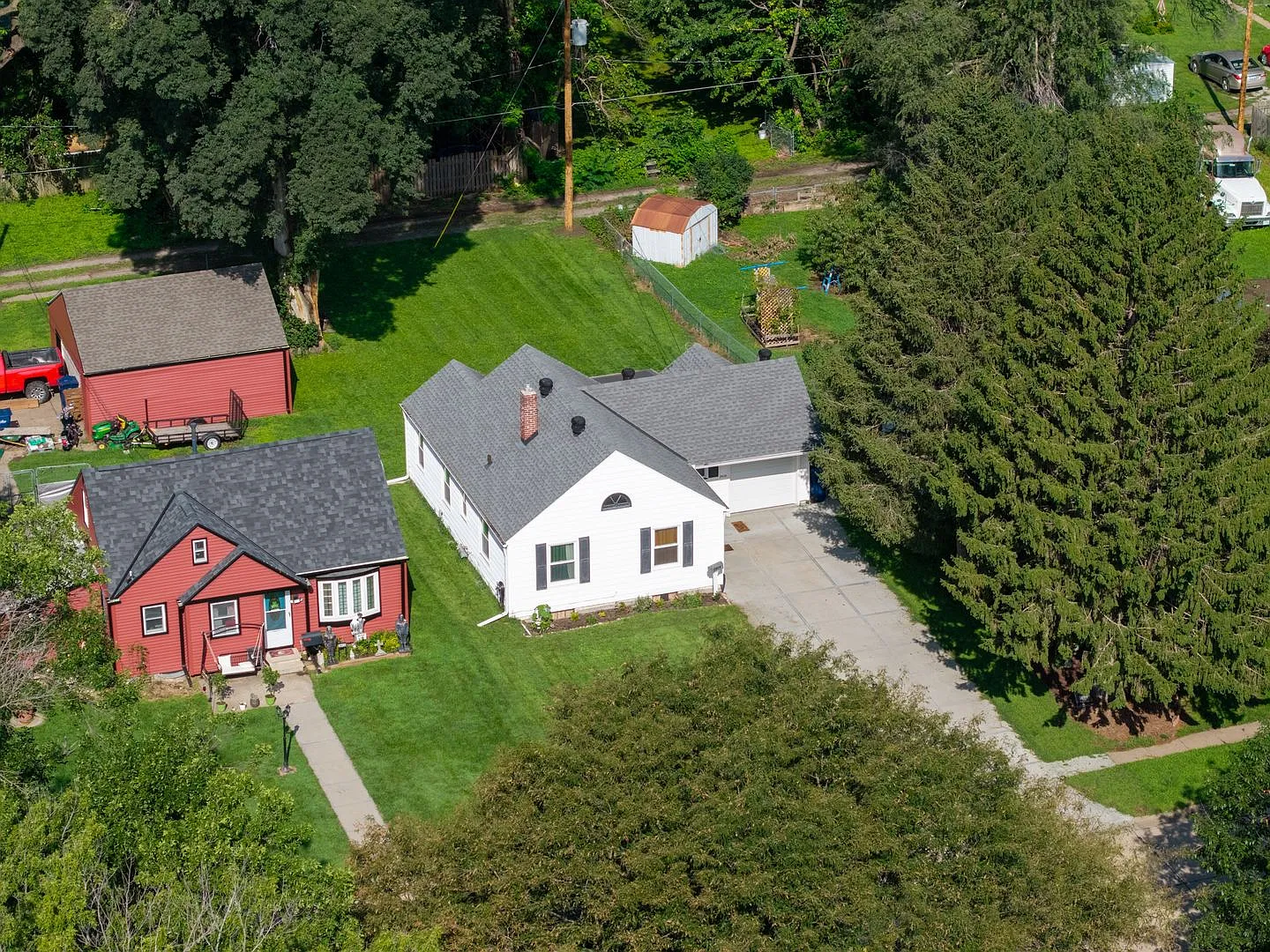 Bellevue Home For Rent! — Photo 1