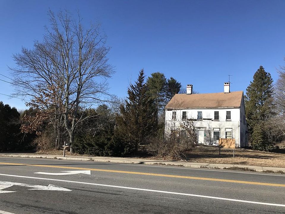 1st image of 140 Hartford Ave