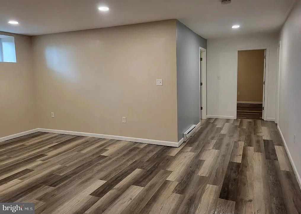 1 bed, 3655 sqft, $1,300 — Photo 3