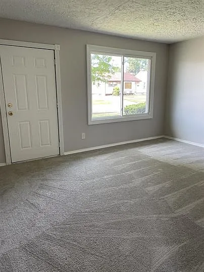Robinson 205 — Photo 4