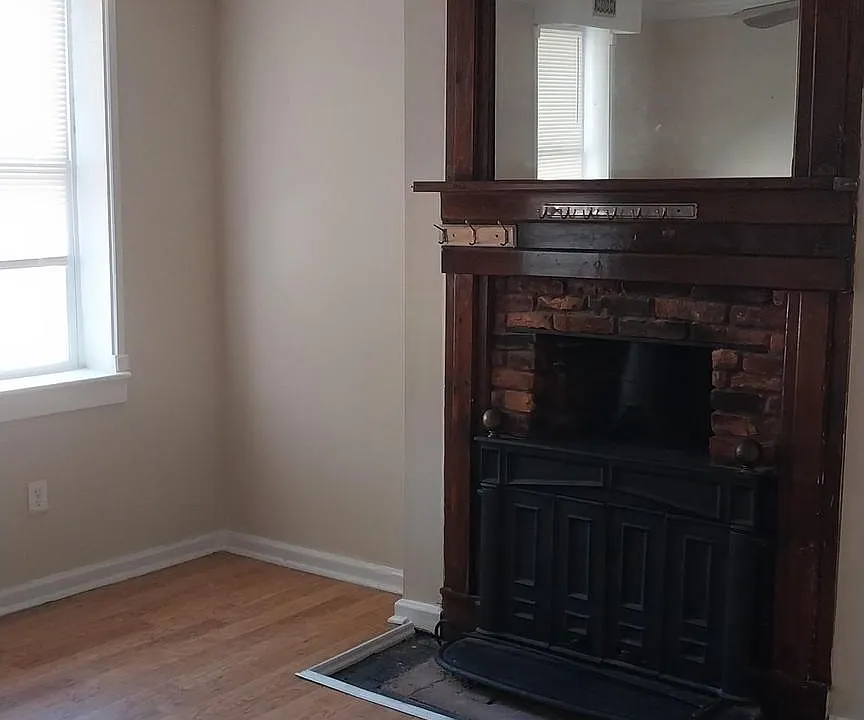 1813 E Pratt St #2