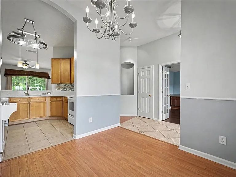 711 Sid Dr — Photo 12