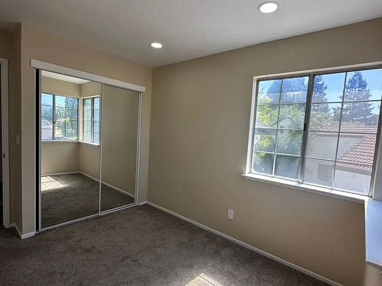 641 Cordelia Cir — Photo 2