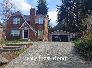2006 Glennwood Ave NE, Renton, WA 98056