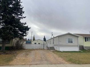325 E 1st St, Irricana, AB T0M1B0