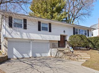 245 2nd Ave, Libertyville, IL