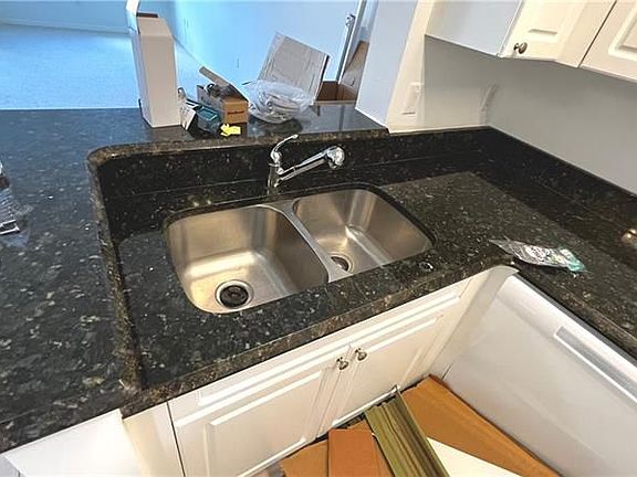 5th image of 255 Evernia St APT 716