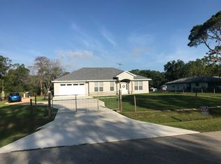 6105 Apple Rd, Sebring, FL 33875