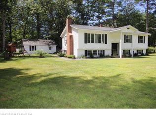 19 Acorn Ln, Windham, ME 04062