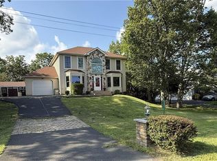 348 Clicko Ln, East Stroudsburg, PA 18301