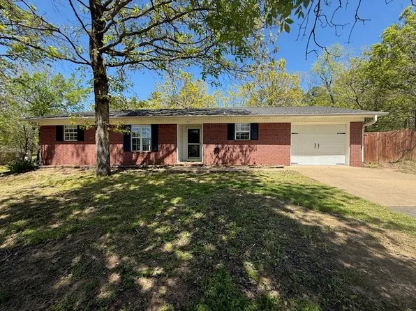 95 Logan Ln, Russellville, AR 72802