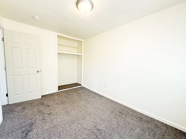 2860 Hemlock St #B — Photo 16