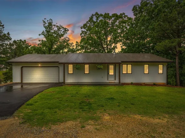 1738 Bourbon Dr, Bonne Terre, MO 63628