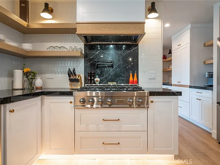 24701 Nympha Dr — Photo 15