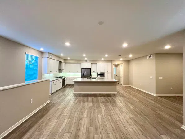 123 Bowery, Irvine, CA 92612
