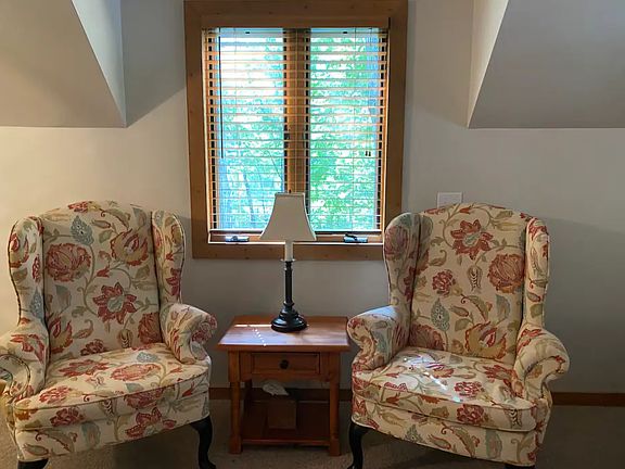 3rd image of 159 Hidden Springs Rd