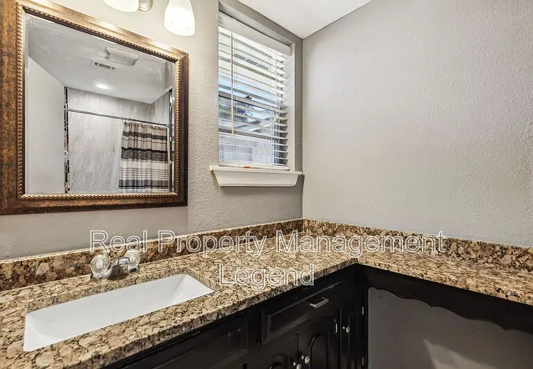 13425 Janwood Ln — Photo 12
