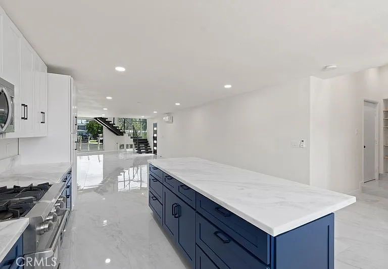 1580 San Bernardino Pl — Photo 9
