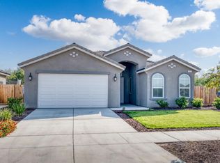 50 N Almond Ave, Kerman, CA 93630