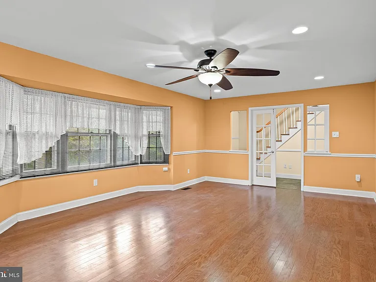 10 Traynor Ln — Photo 8