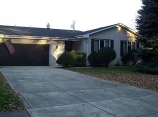 8349 Parrish Pl, Highland, IN 46322