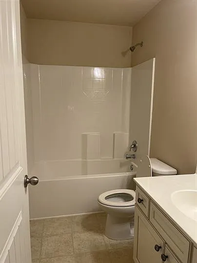 765 Westmoreland Ln — Photo 21