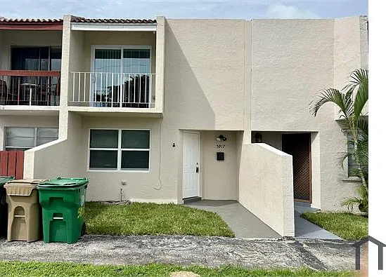 5917 SW 36th Ct #12