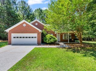 1030 Hunters Crossing Ln, Monroe, GA 30656