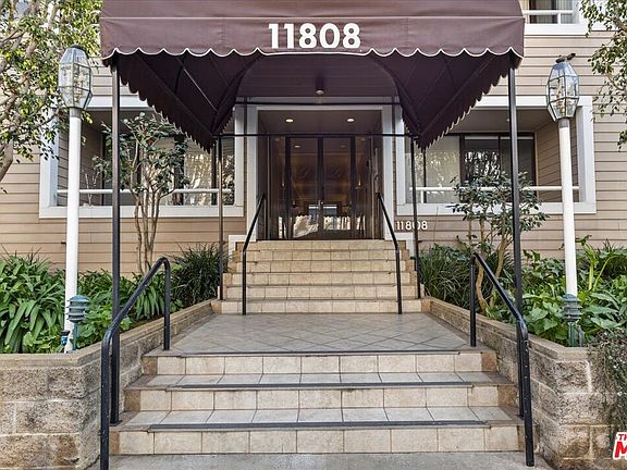 2nd image of 11808 Dorothy St APT 202