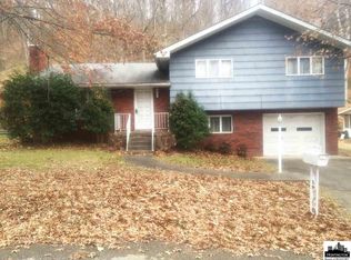 1313 Shawnee Trl, Ironton, OH 45638