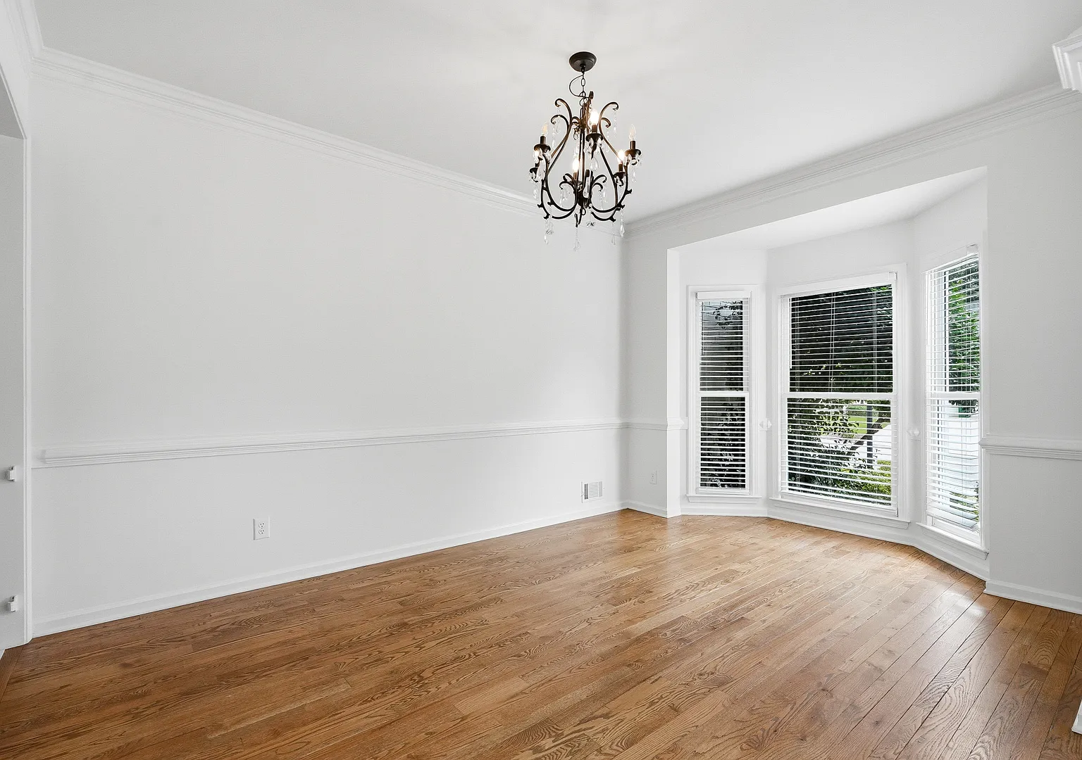 4522 Springvale Cir — Photo 4