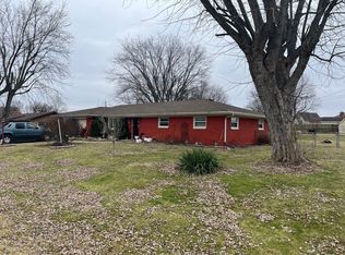 2693 E Woodside Dr, Mooresville, IN 46158