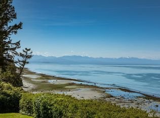 1745 W Beach Rd, Oak Harbor, WA 98277