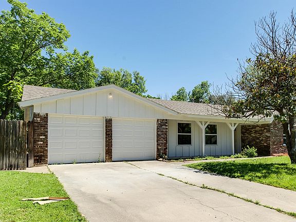 2nd image of 4208 Ashmore Dr